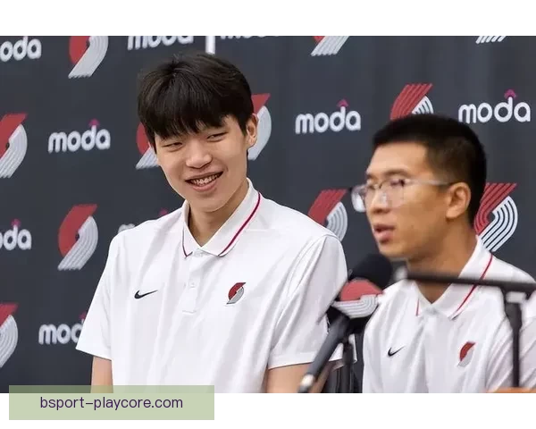 杨瀚森坦言手像叉子般难受期望回开拓者迎来全新表现